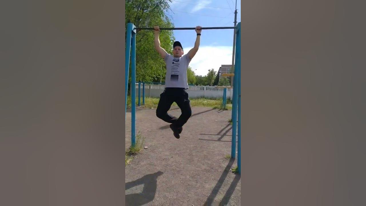 Идеальный турник Кирилл белый