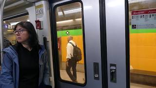 We are still at palau reial station on barcelona metro line 3, where
get a set of series 2000 cars and ride the l3 to espanya. from there,
will tran...