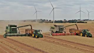 JOHN DEERE Vs CLAAS
