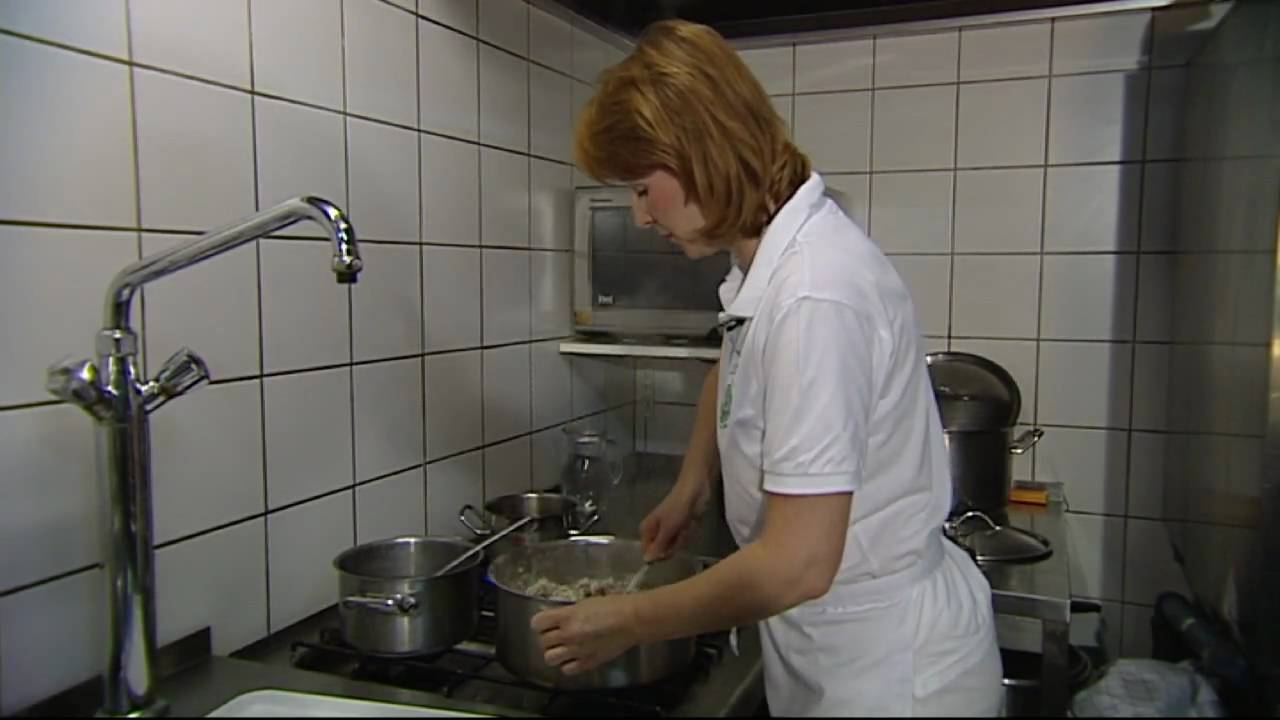 Döller Probuskeller - Bohnensterz - Zubereitung à la Döller