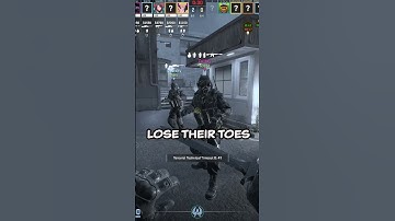 WHAT IS BRO DOING LMAO #cs2 #shorts #gaming #csgo #csgo2