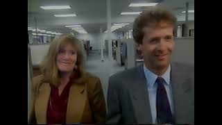 Insignia Solutions -  Mac World 1995 - Soft Windows Advertisement screenshot 2