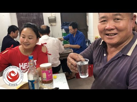 Wideo: Jak żyją Chińczycy?