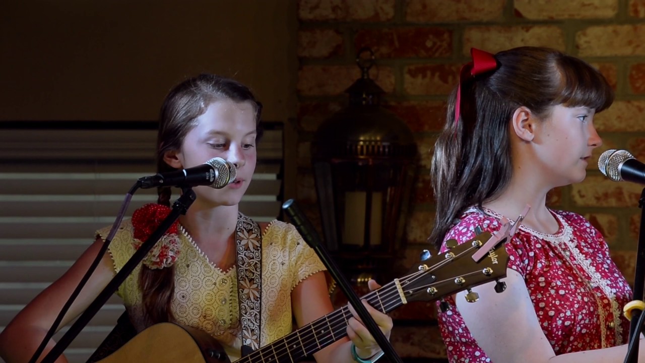 Gilly girls Gilly girls