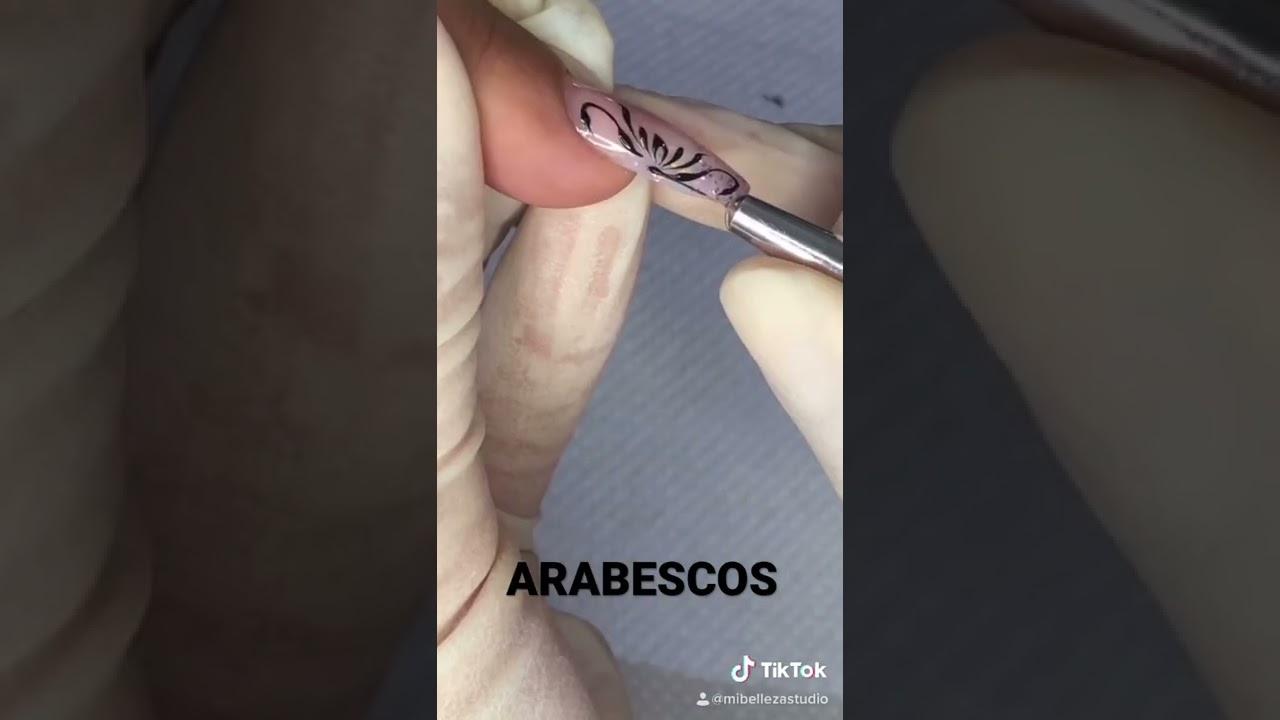 Arabescos en u&ntilde;as #nailart #nailsart #arabescos #u&ntilde;ascaracas #u&ntilde;asprincipiantes #u&ntilde;asvzla #caracas
