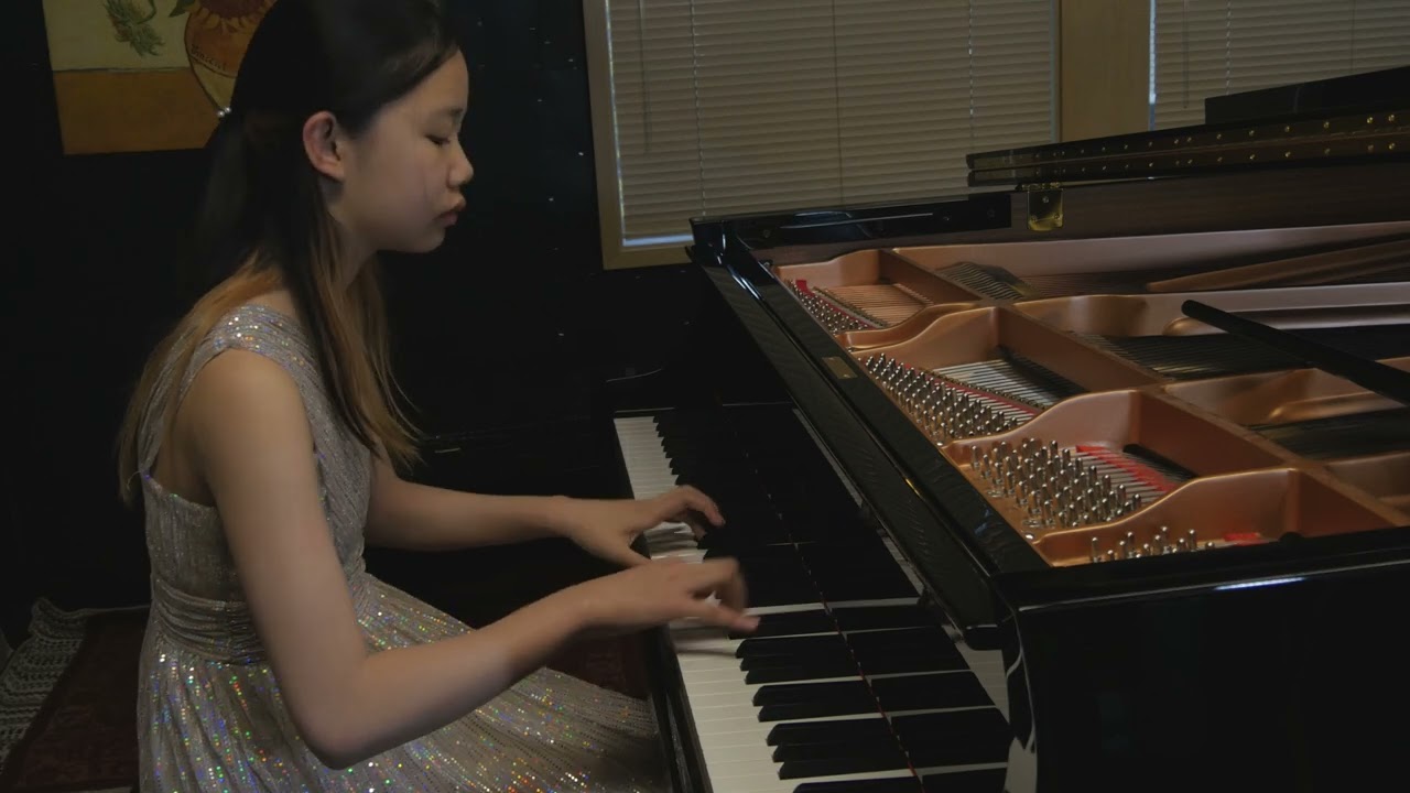 Guarda EMILY LU (12): Haydn Sonata XVI:23-Aleksander/Cyba School of Piano lessons in Bellevue su YouTube Guarda EMILY LU (12): Haydn Sonata XVI:23-Aleksander/Cyba School of Piano lessons in Bellevue su YouTube