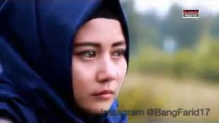 BERGEK. Cinta kagadoh.