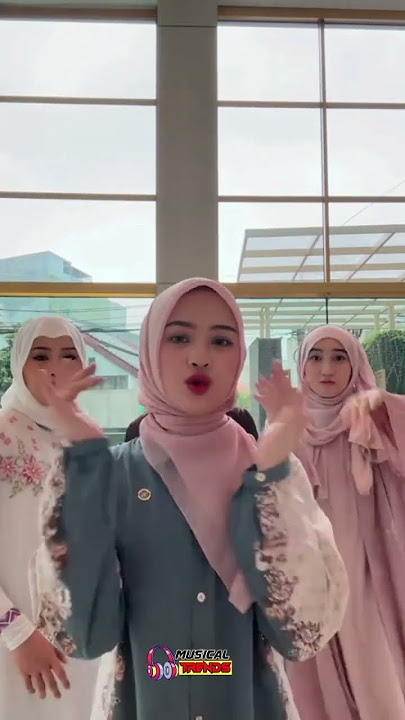 candu uyy #modelhijaber #djasikkkk #beranda #hijabehaya #jogedpargoy #dance #lewatberanda #duet