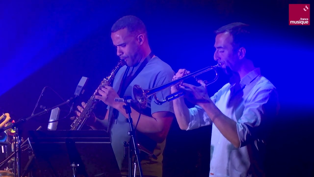 Alune Wade : Café Oran