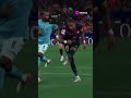 O replay é mais bizarro ainda! 😳 O Pedri achou uma bola espetacular pro Raphinha #shorts