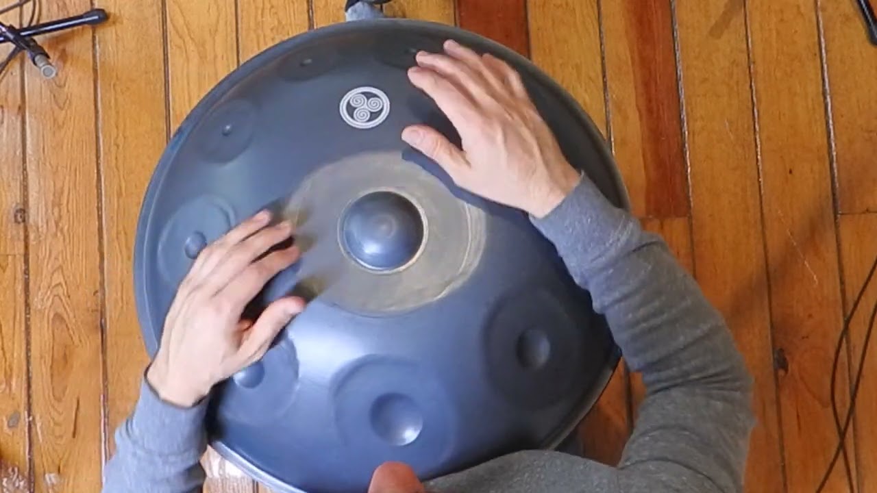 Soul Drum Handpan - F Low Pygmy 14 - F3 / (G3) (Ab3) C4 Eb4 F4 G4 Ab4 C5 Eb5 F5 G5 (Ab5) (C6)