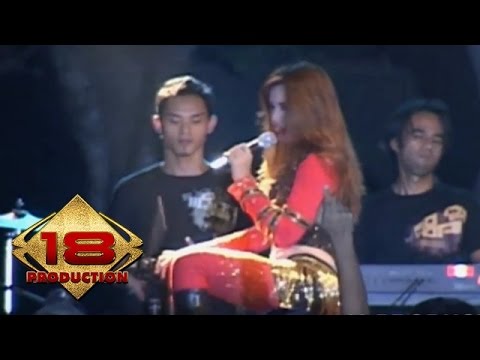 Nita Thalia - Goyang Heboh   (Live Konser Karawang 3 Agustus 2007)