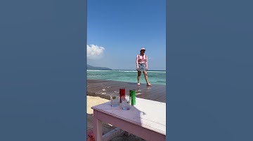 Expectation VS Reality | Cold drink relaxed at beach #fail #gilitrawangan #bali #shorts