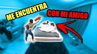 BROMA A MI NOVIA ME SORPRENDE CON MI AMIGO EN LA CAMA! *mira como reacciona*