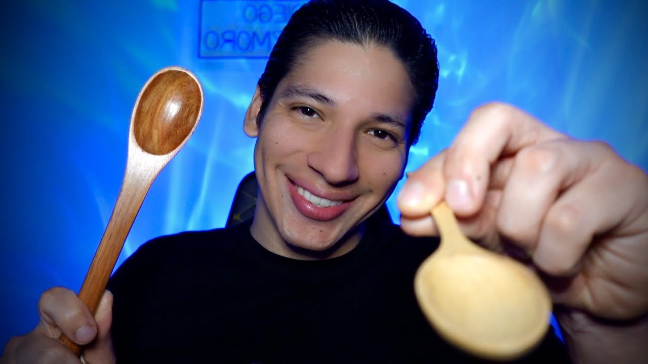 ASMR| Eating Your Face With A Wooden Spoon 😋 MOUTH SOUNDS 👄