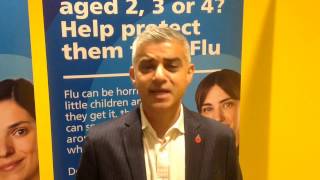 Mayor Sadiq Khan get his flu jab