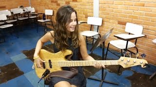 Alana Alberg Bass Solo