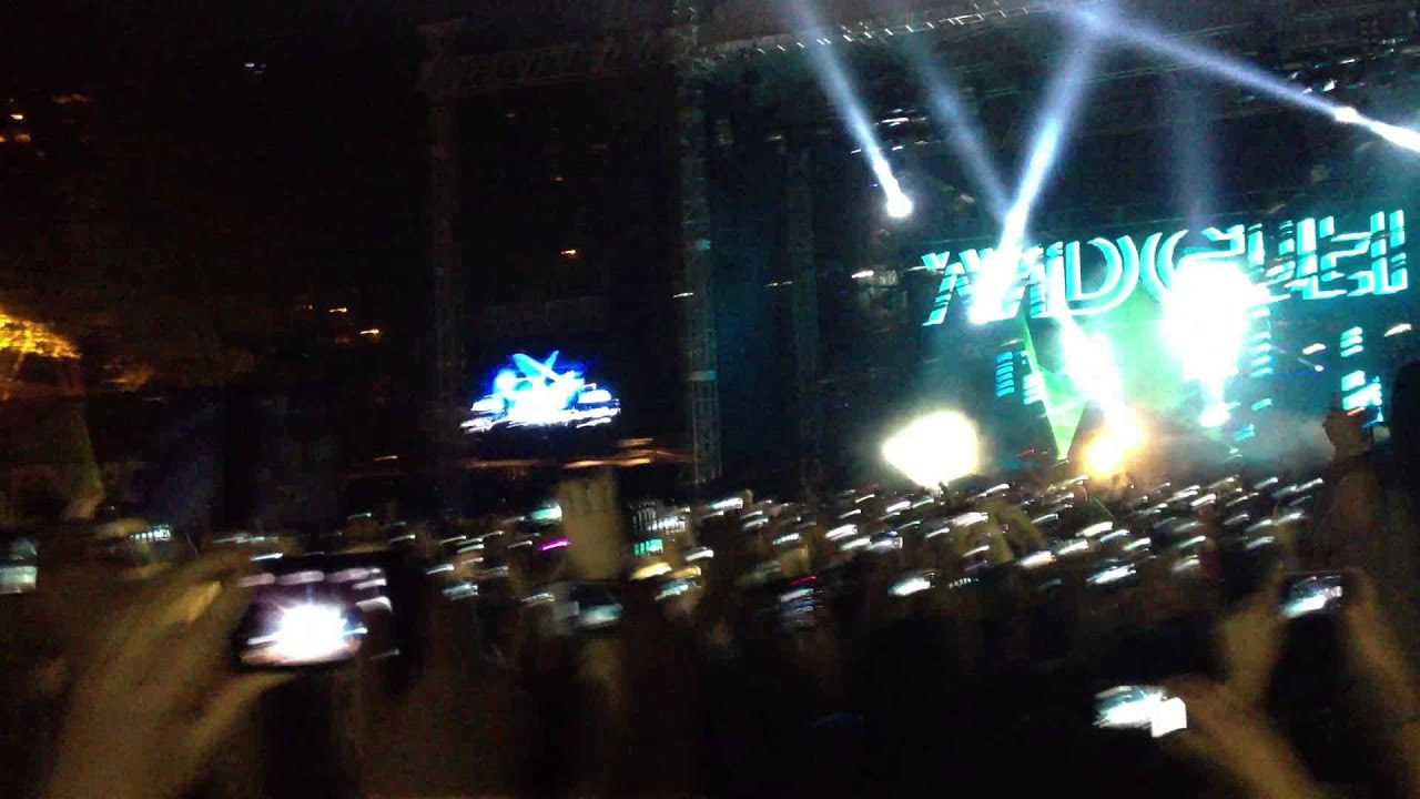 david guetta work hard play hard