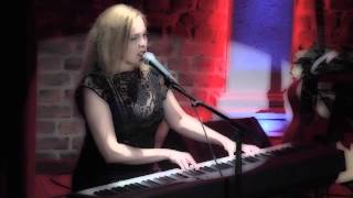 Лана Меркулова (RED FOX) - Согрей мое сердце. Piano LIVE.