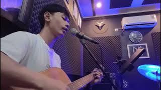 DISINI DIBATAS KOTA INI - TOMMY J. PISA (COVER) By Diko NS • Acoustic DNS Studio 