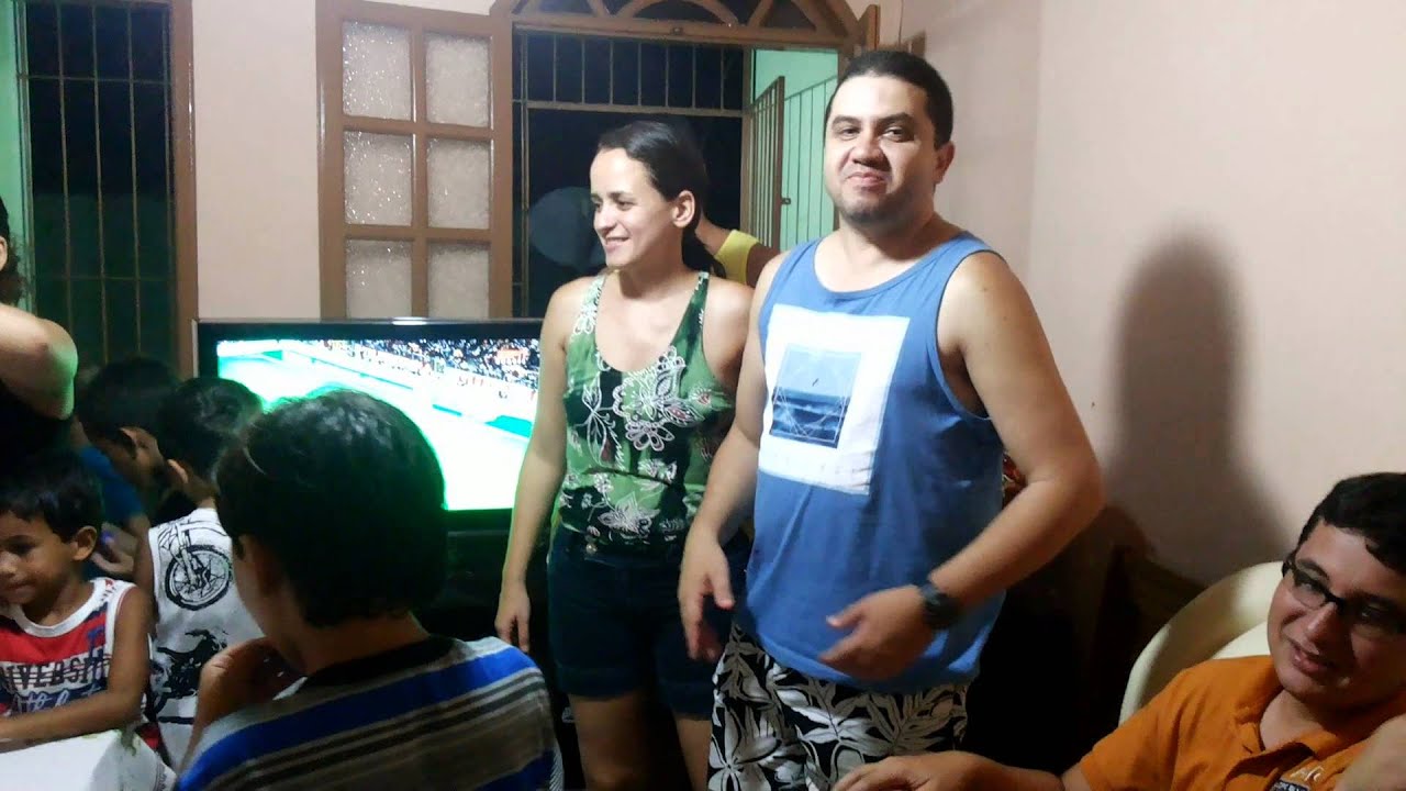 Aniversário de Marquinhos em 23/02/14. - YouTube