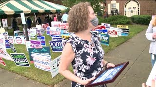 Dedicated poll worker