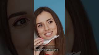 Famous How Much Money Does Apple Have? Wealth