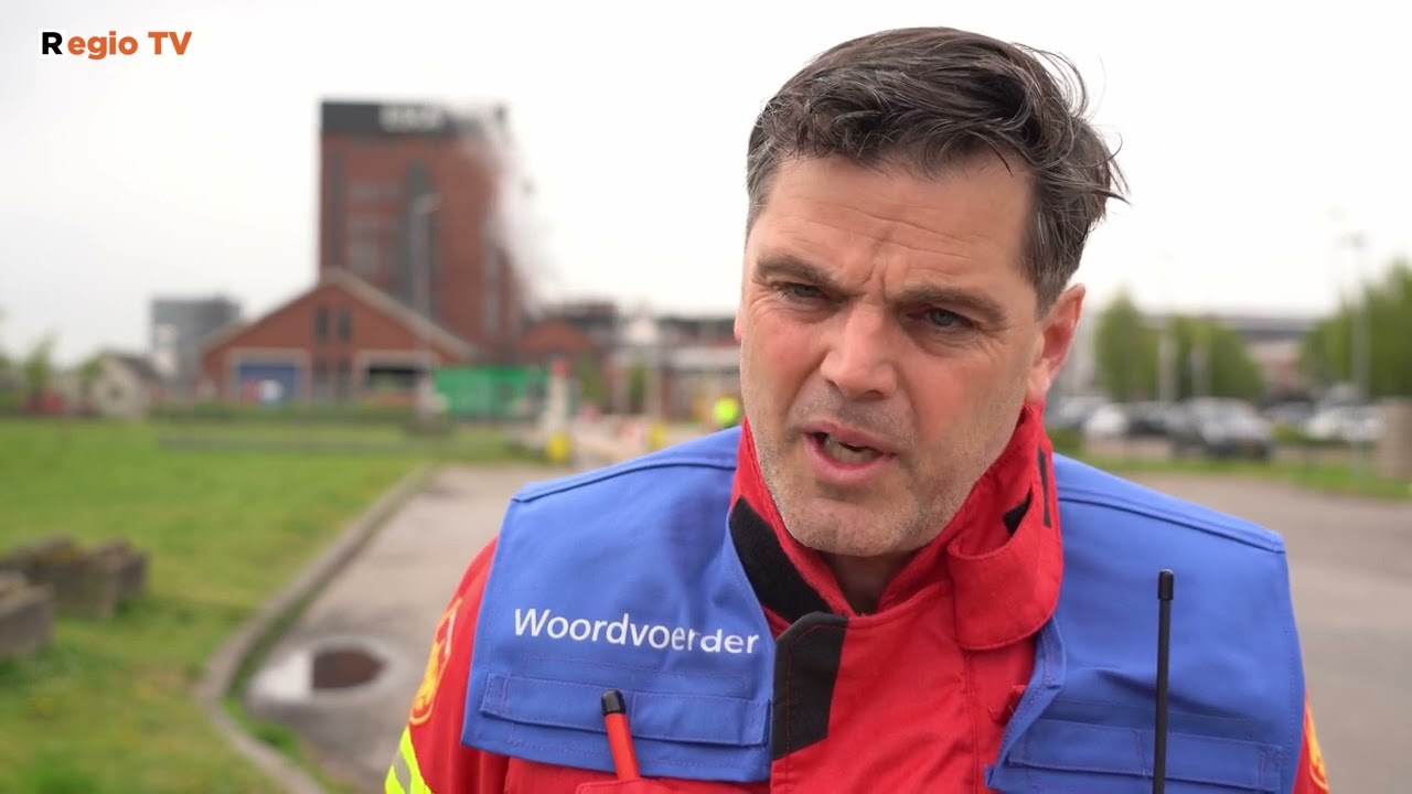 Zeer grote brand kartonfabriek Eska in Sappemeer