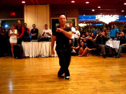 LORENZ DANCE STUDIO - LA INDIA