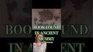 Buried with their fav? #ancientegypt #books #archaeology