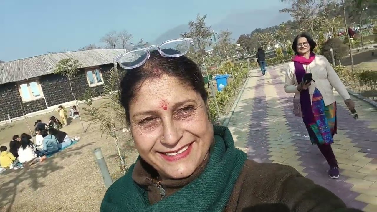 सहस्त्रधारा सिटी फॉरेस्ट पार्क फ्रेंड लोगों के साथ मस्ती 😀😀🤩