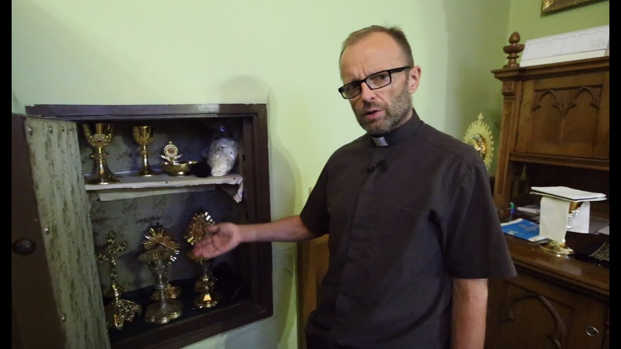 Tajemnice Komorowic - zakrystia (odc. 7)