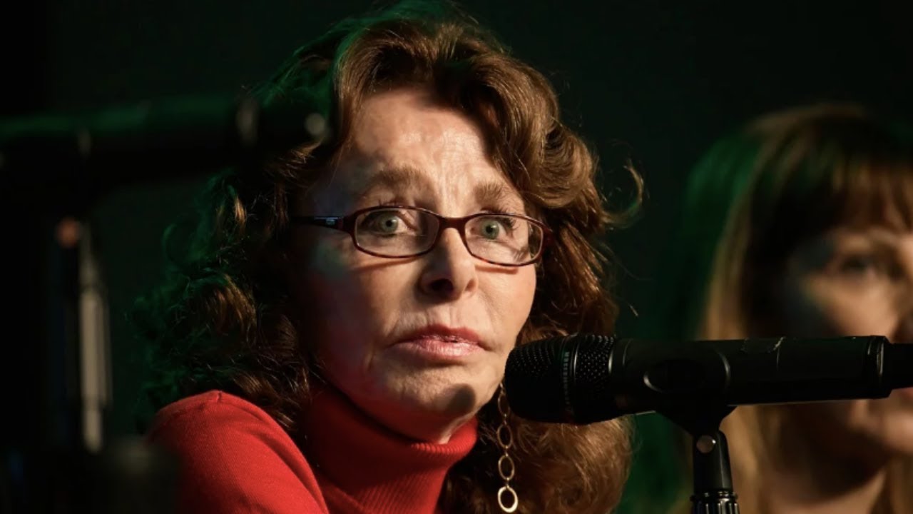 LINDA MOULTON HOWE speaks about AI ROBOTS Killing 29 Humans! 🤖(FULL INTERVIEW) • Yon World