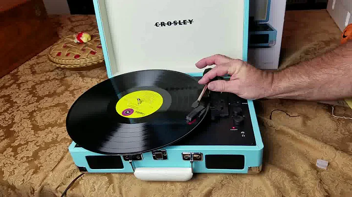 Crosley Deluxe Cruiser Turntable,  Gary J