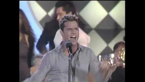 Ricky Martin - Livin' la vida loca Festivalbar 1999 (Lignano Sabbiadoro, Italy)