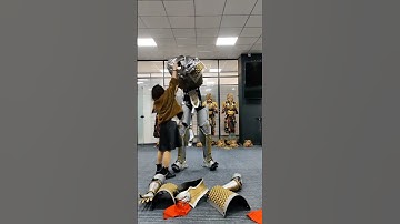 Come make a mecha. You can wear a mecha to pick up the bride at a wedding all year round. Creati