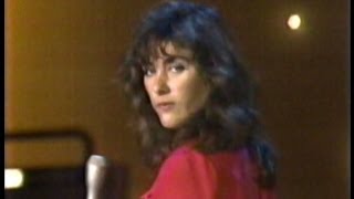 Laura Branigan - "Solitaire" [cc] interview "Deep In The Dark" 1983