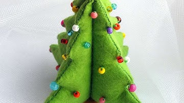How To Make A DIY Felt Christmas Tree - DIY Crafts Tutorial - Guidecentral