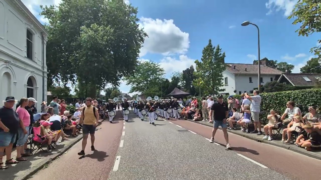 K&G Leiden - Master of Puppets - Grote Optocht Goor 2025