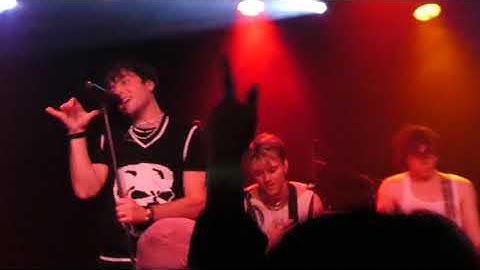 Emblem3 - Young Wild and Wasted - Jammin