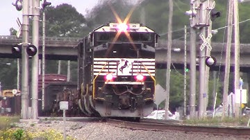 Two Days of NS E49 ES40DC/SD70Ms/SD70ACE/SD70M-2 good horns & Notch 8 action