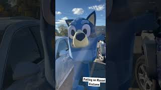 How to wear Bluey mascot costume