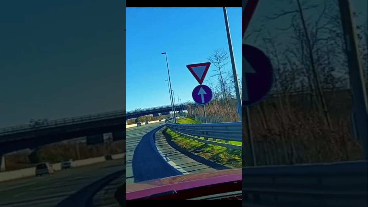 Enternce in highway for milancity