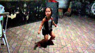 Yasmin Dançando Terere Tete
