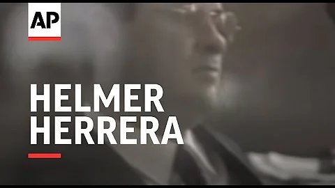 Colombia - Drug lord turns himself in to police