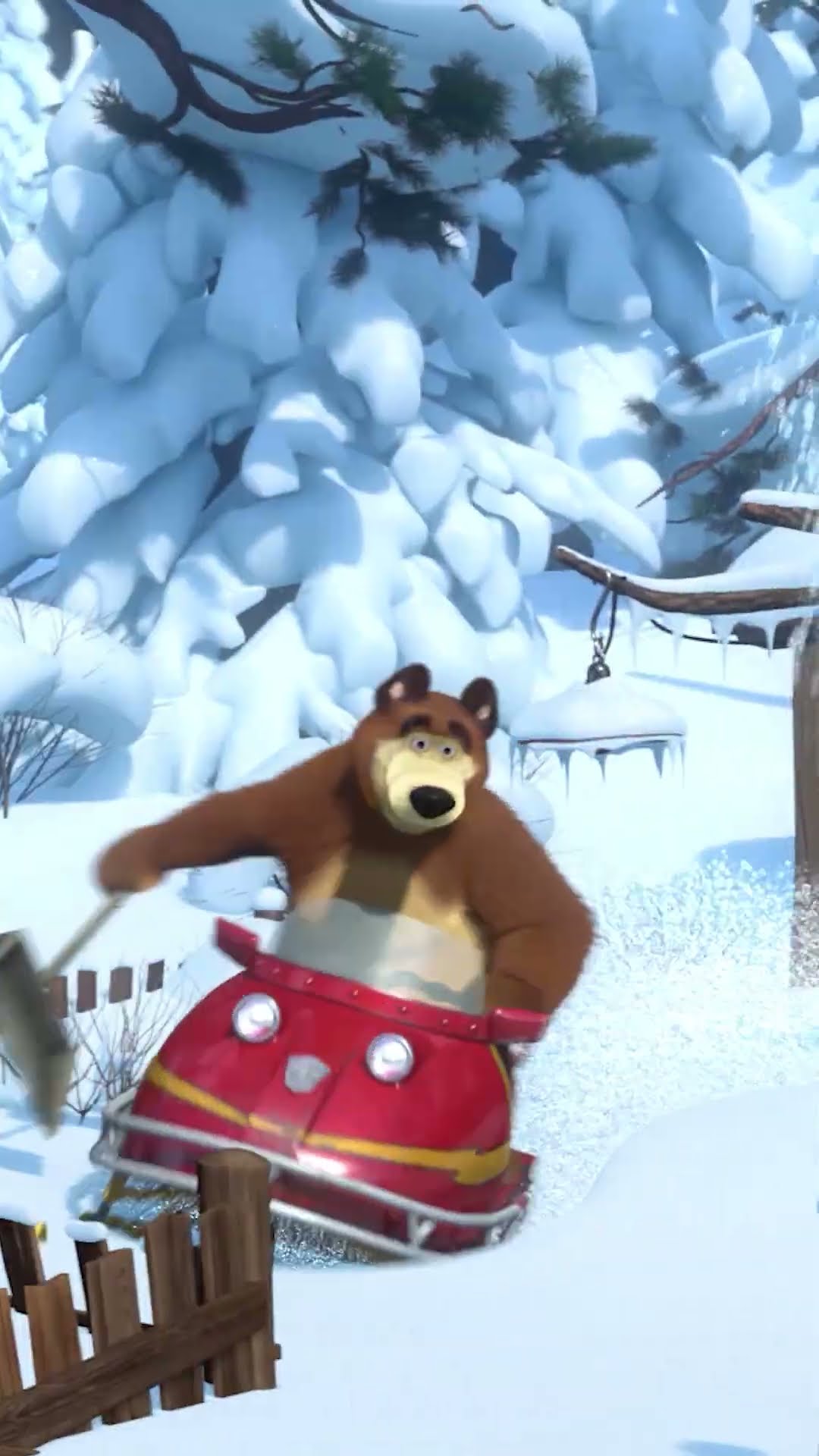 Por que o Urso precisaria de um snowmobile? ??? #shorts #mashaeourso #Cuidado! #crianças