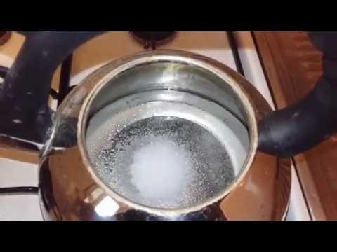 Video: Kaip nuvalyti elektrinį virdulį nuo kalkių