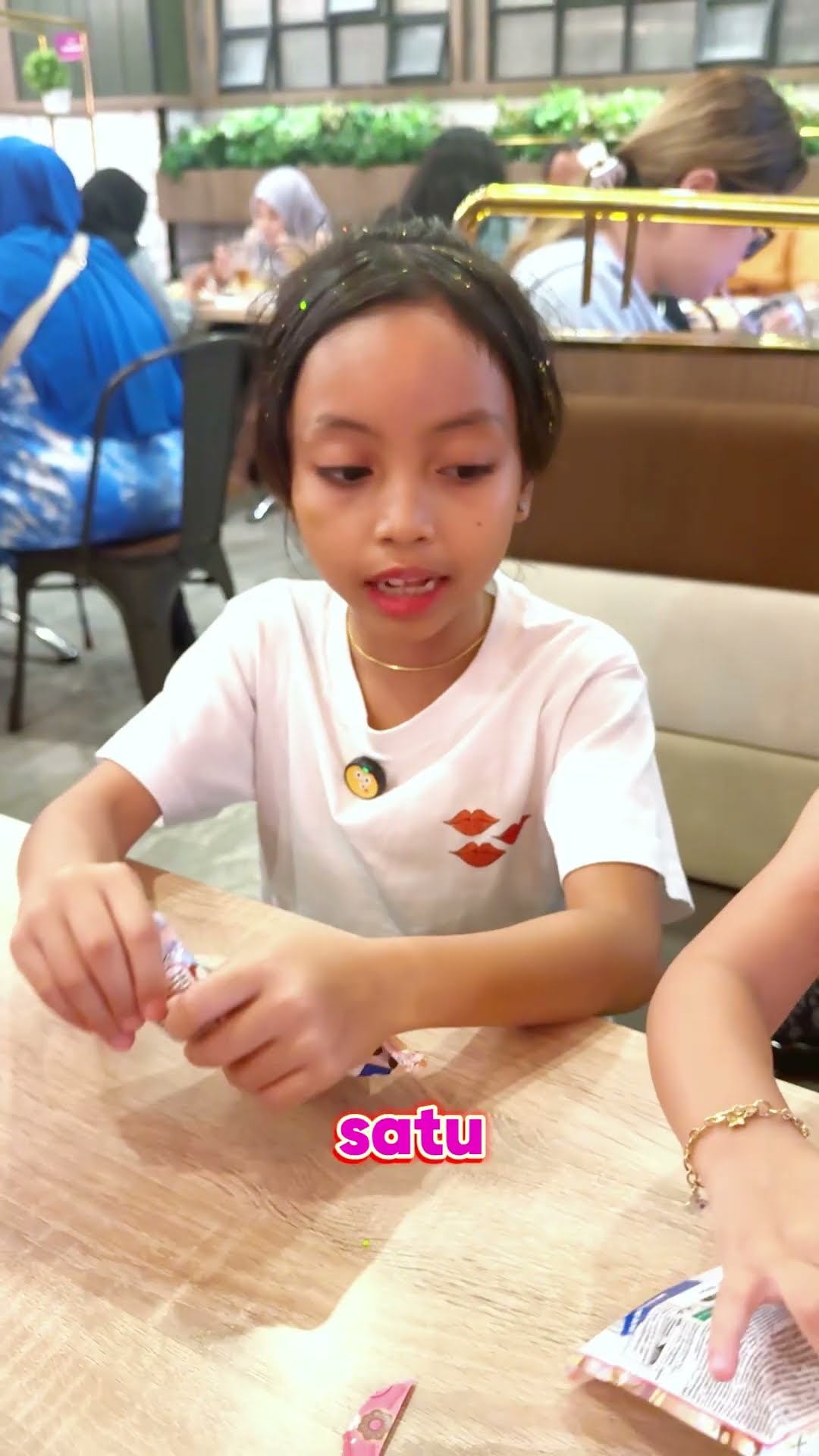 LEIKA LEXIE UNBOXING MAINAN DARI BUNDA #leika #shorts
