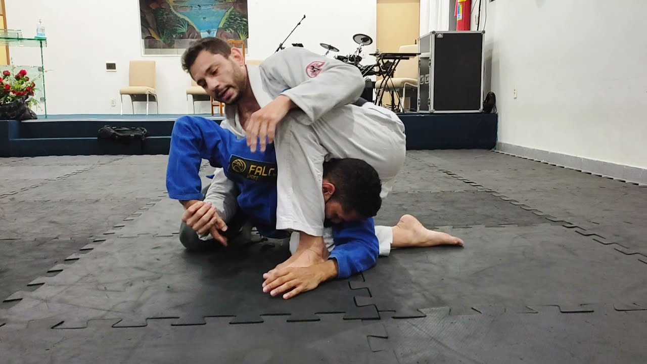 Torções das costas e quatro apoios