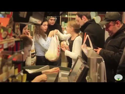 ვაჩუქოთ მომავალს ღიმილი/vachuqot momavals gimili aduashviilebis ojaxtan